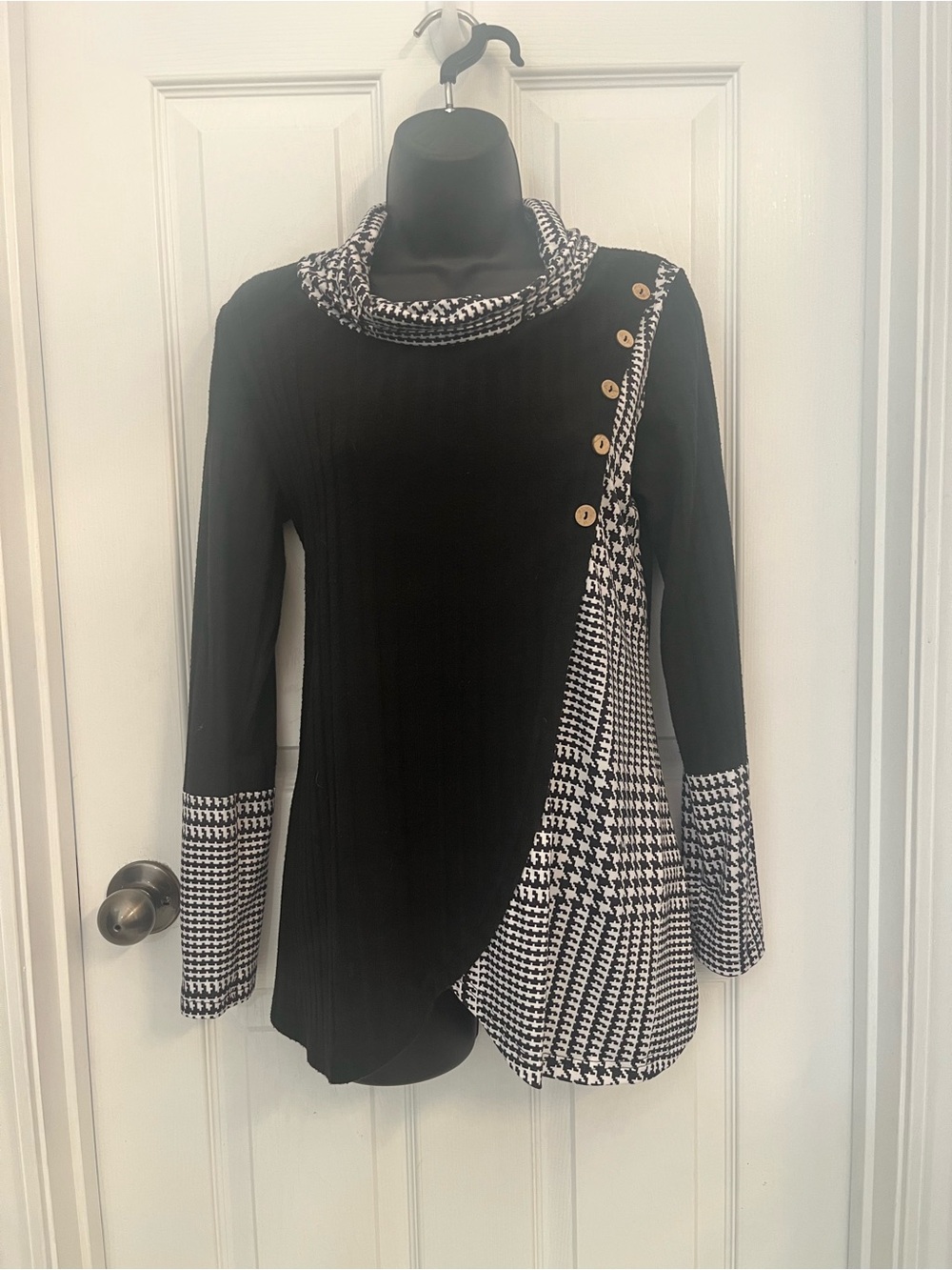 Black Houndstooth Accent Button-Detail Tunic